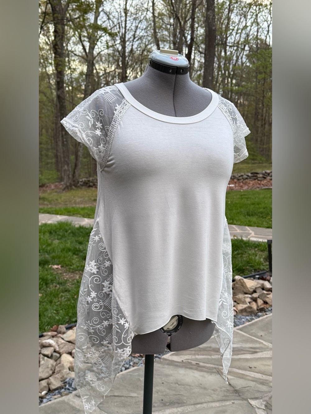 POL Cream T-shirt with  Lace Shoulder and Sides